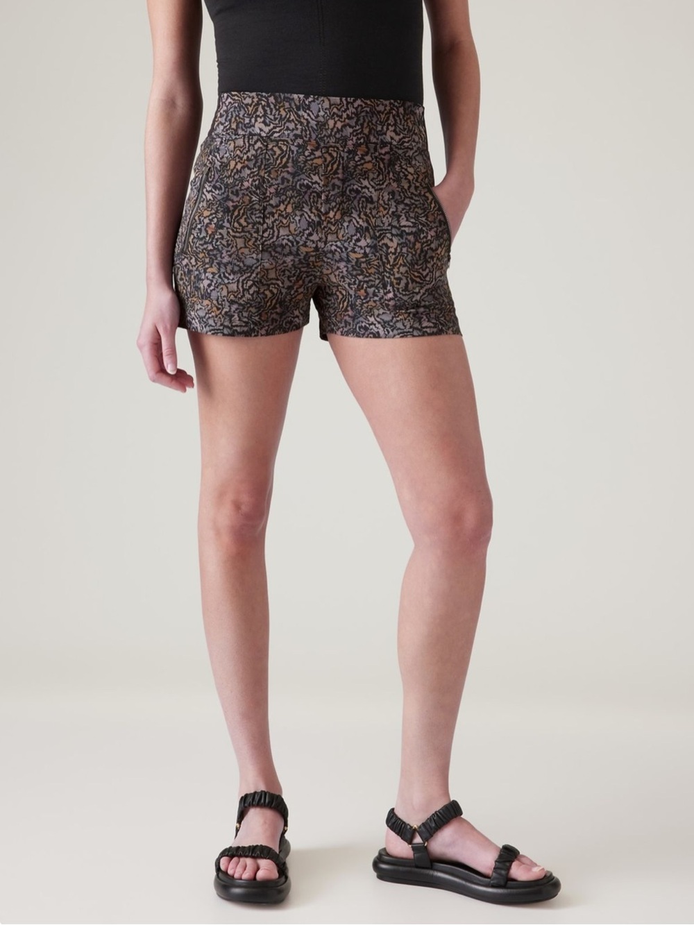 Athleta Trekkie High-Waist Printed Active Shorts